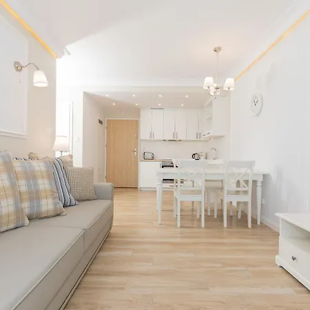 Jantar - Osiedle Navigator Apartment